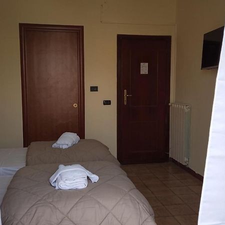 Hotel Eliseo Napoli Kültér fotó
