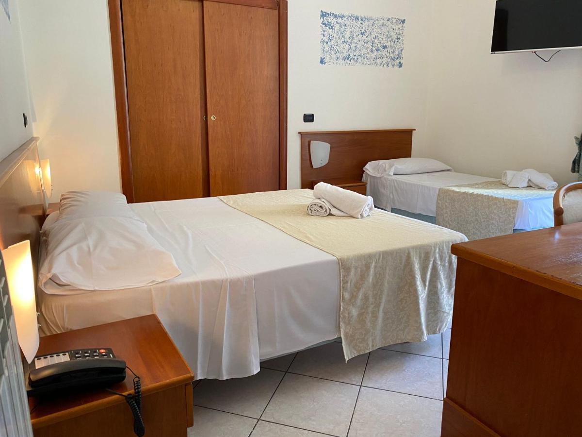 Hotel Eliseo Napoli Kültér fotó