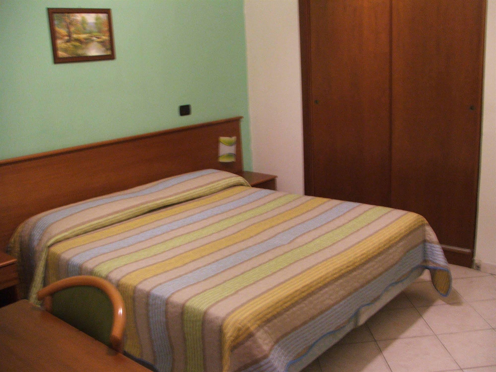 Hotel Eliseo Napoli Kültér fotó