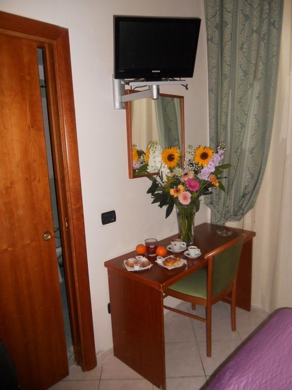 Hotel Eliseo Napoli Kültér fotó